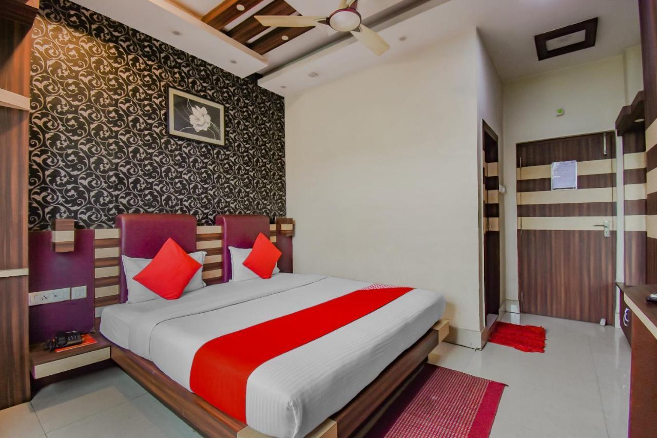 OYO 1851 Hotel Sefali Deluxe Calcutta Extérieur photo
