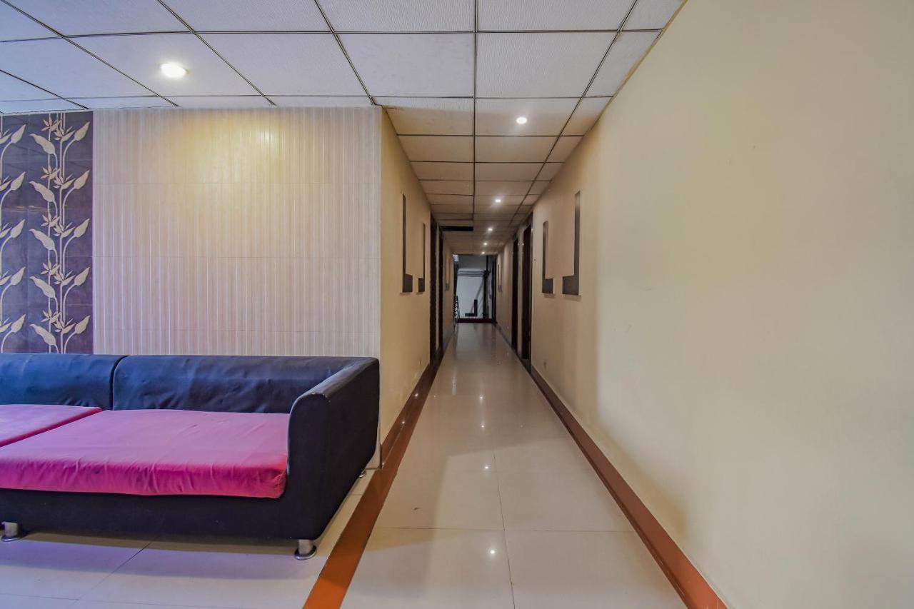OYO 1851 Hotel Sefali Deluxe Calcutta Extérieur photo