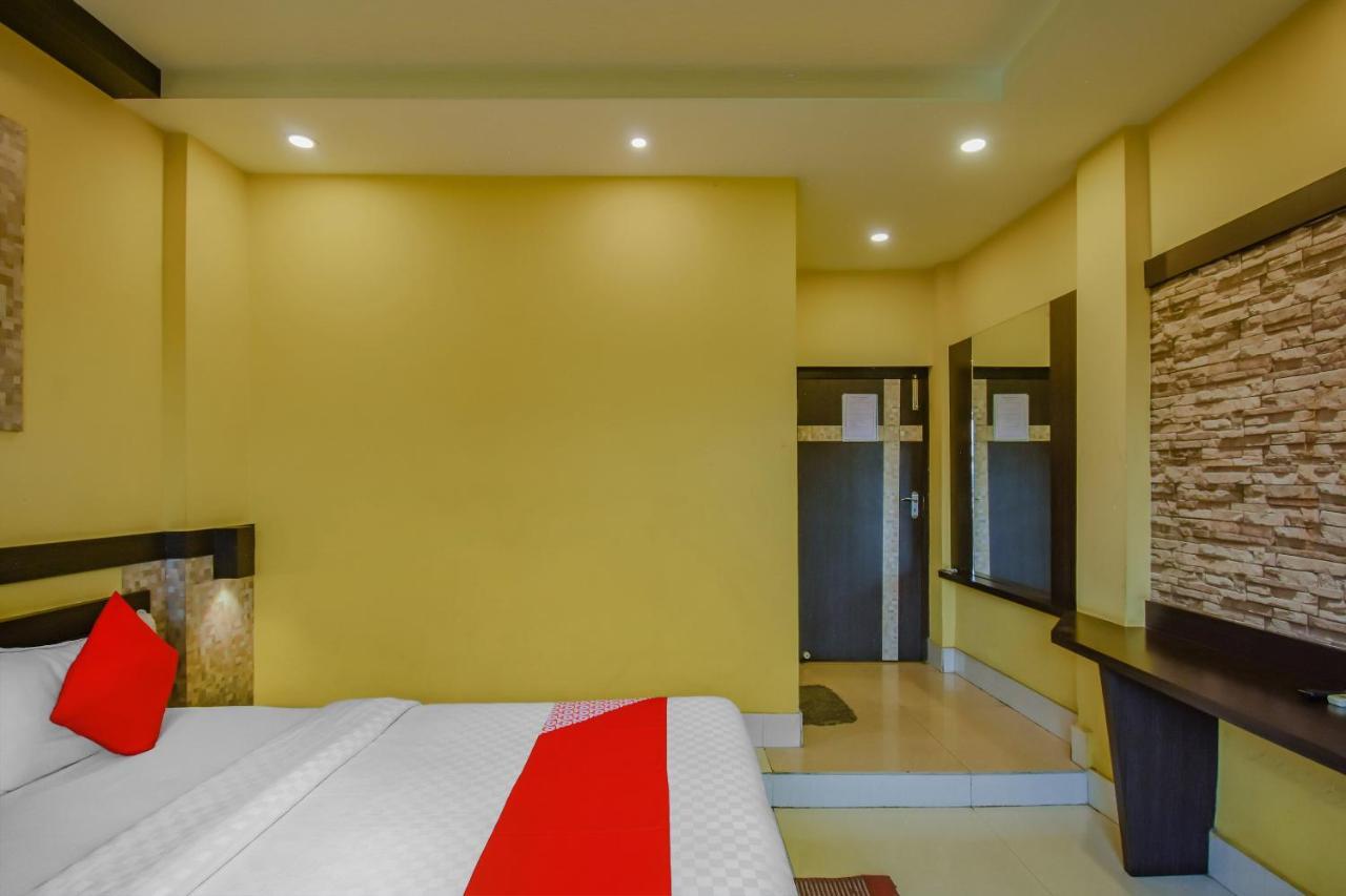 OYO 1851 Hotel Sefali Deluxe Calcutta Extérieur photo