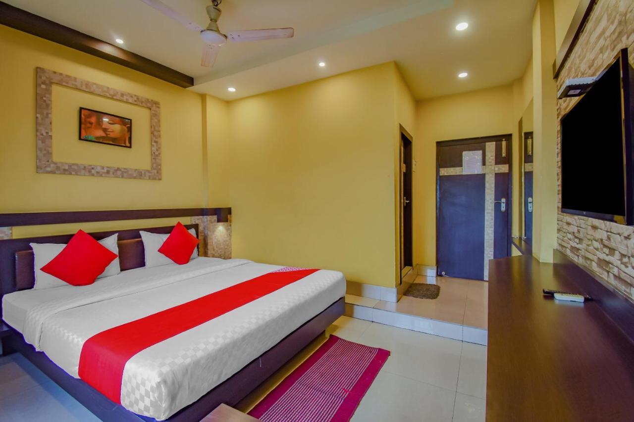 OYO 1851 Hotel Sefali Deluxe Calcutta Extérieur photo